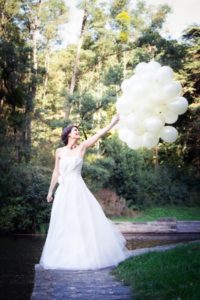 Robe de mariée bustier plissé satin jupe tulle