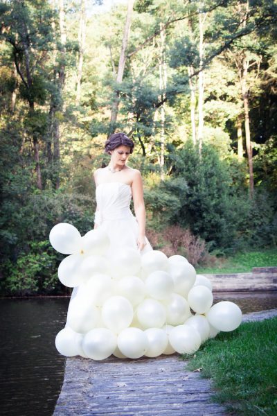 Robe de mariée bustier plissé satin jupe tulle