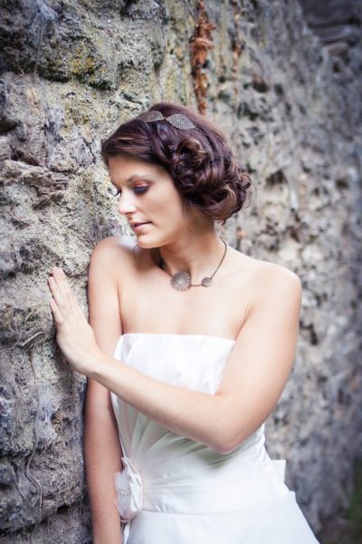 Robe de mariée bustier plissé satin jupe tulle