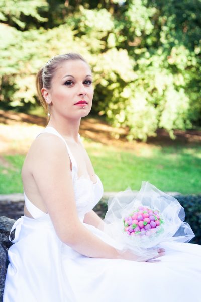 Robe de mariée dos nu satin et dentelle