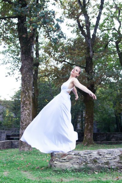 Robe de mariée dos nu satin et dentelle
