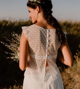 top mariée dentelle graphique liseré petite manche