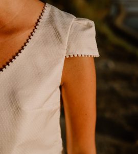 Top mariée motif liseré boule petite manche