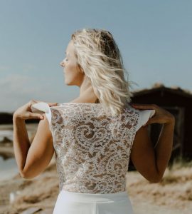 Robe de mariée cache coeur dentelle manche volants