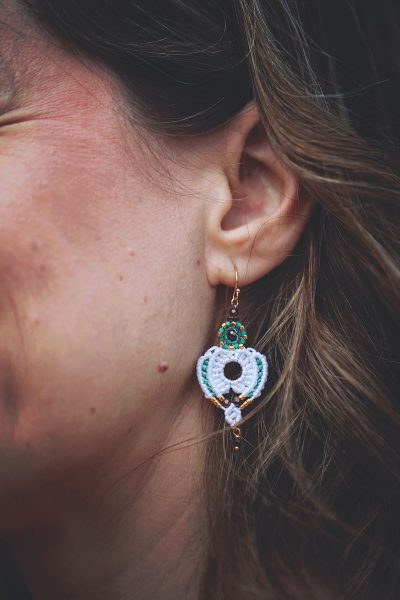 Inspiration mariage équestre boucles d oreilles perles
