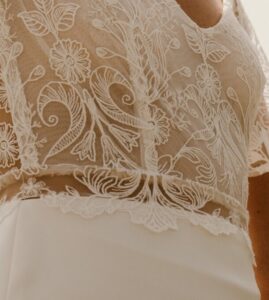 robe de mariée dos ceinture dentelle transparente 44