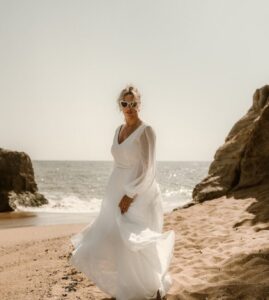 robe de mariée fluide romantique manche bouffante vannes