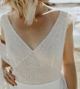 Robe de mariée dentelle sequins feuilles