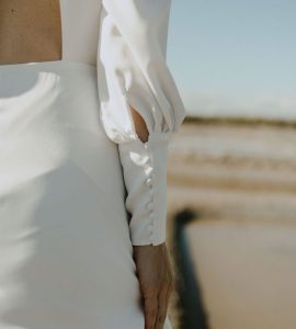 Robe de mariée manches longues bouffantes larges poignets