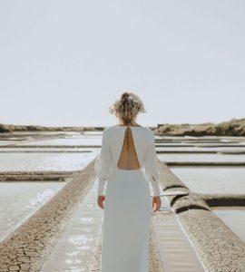 Robe de mariée manches longues bouffantes larges poignets