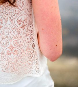 top mariage dentelle géométrique